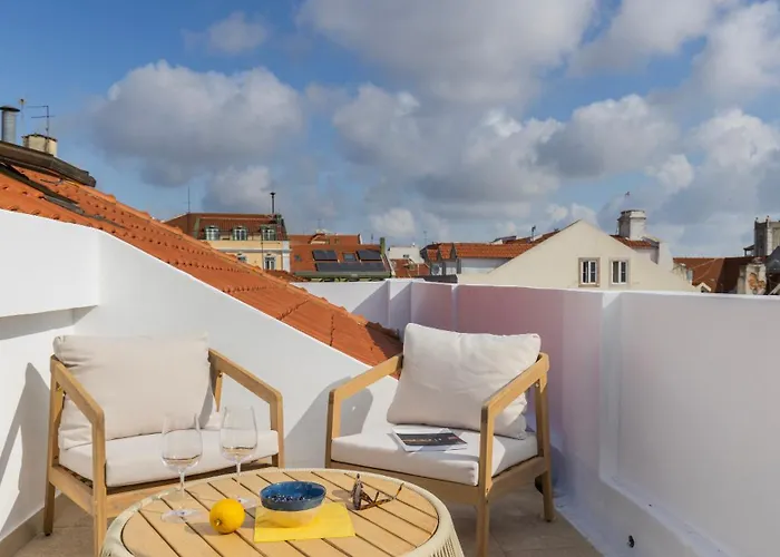 Authentic Living With A View By Lovelystay Daire Lisboa