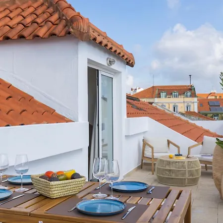 Authentic Living With A View By Lovelystay Лиссабон