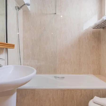 Authentic Living With A View By Lovelystay Apartment *