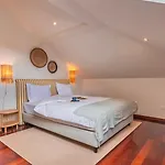 Authentic Living With A View By Lovelystay 公寓 *
