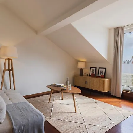 Appartamento Authentic Living With A View By Lovelystay