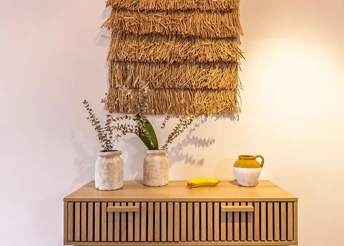 Apartamento Authentic Living With A View By Lovelystay