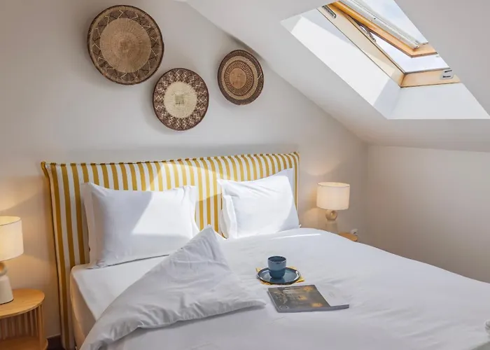 Authentic Living With A View By Lovelystay Apartamento