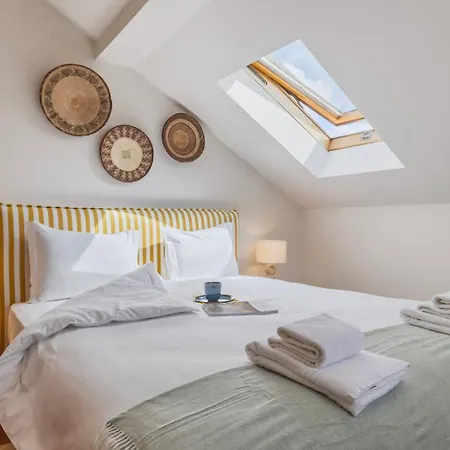 Apartamento Authentic Living With A View By Lovelystay Lisboa
