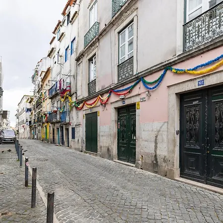 Appartement Authentic Living With A View By Lovelystay Lisboa